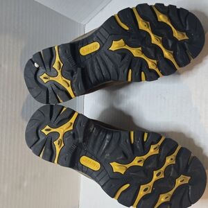 Black and‎ Yellow Rugged Outdoor Boots
